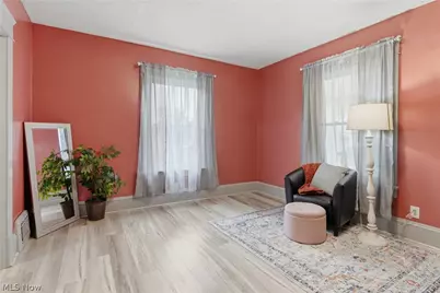329 Girard Avenue NE, Canton, OH 44704 - Photo 19