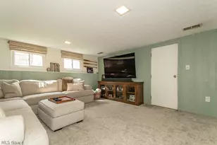 7085 Hoover Dr, Mentor, OH 44060 - Photo 39