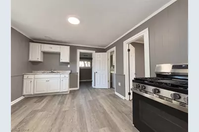 2408 Castle Avenue, Loveland, OH 44113 - Photo 5
