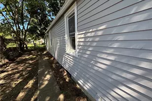 2408 Castle Ave, Loveland, OH 44113 - Photo 13
