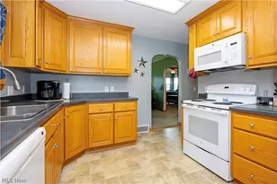 1679 Westwood Cir, Wooster, OH 44691 - Photo 7