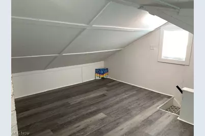 34010 Victor Drive, Eastlake, OH 44095 - Photo 11