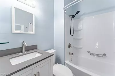 9913 Rosehill Avenue, Loveland, OH 44104 - Photo 19