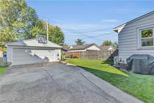 2138 Mars Ave, Oakwood, OH 44107 - Photo 7