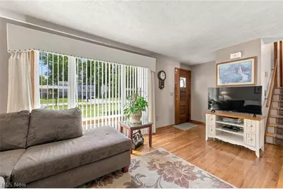 38233 Parkway Boulevard, Willoughby, OH 44094 - Photo 5
