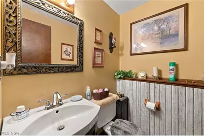 38233 Parkway Boulevard, Willoughby, OH 44094 - Photo 15