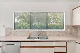 68 Starboard Cir, Green, OH 44319 - Photo 9