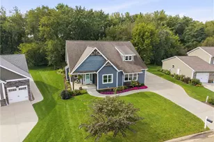 3098 Huntcliffe Rd NE, Canton, OH 44721 - Photo 3