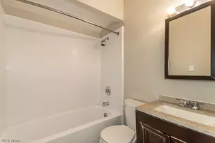 170 E 316th St, Willowick, OH 44095 - Photo 19