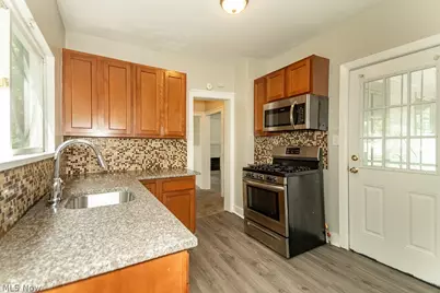 170 E 316th Street, Willowick, OH 44095 - Photo 11