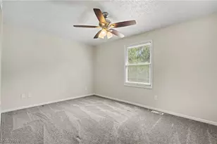 251 Caladonia Ave, Akron, OH 44333 - Photo 17