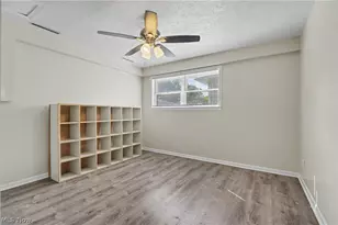 251 Caladonia Ave, Akron, OH 44333 - Photo 25