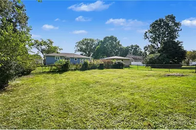 251 Caladonia Avenue, Akron, OH 44333 - Photo 33