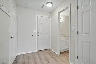 251 Caladonia Ave, Akron, OH 44333 - Photo 23