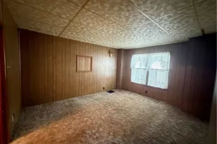 14060 Pershing Ave, Newcomerstown, OH 43832 - Photo 9