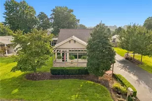 2448 Clarendon Ave, Zanesville, OH 43701 - Photo 3