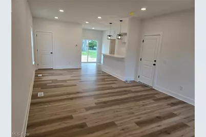 672 E 331st, Eastlake, OH 44095 - Photo 7