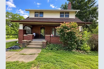 3404 Lincoln Street E, Canton, OH 44707 - Photo 1