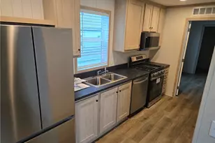 701 N Main St, Wellington, OH 44090 - Photo 9