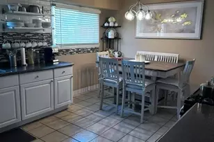 375 Jackson St, Campbell, OH 44405 - Photo 11
