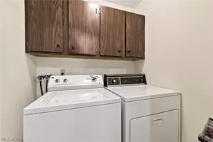7970 Mentor Ave, Mentor, OH 44060 - Photo 23