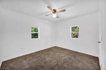 3538 Albany Avenue, Lorain, OH 44055 - Photo 25