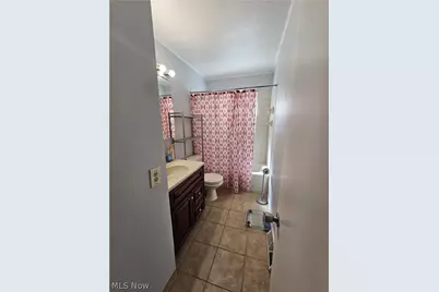 6698 Hedgeline, Huber Heights, OH 44146 - Photo 9