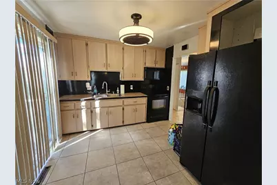 6698 Hedgeline, Huber Heights, OH 44146 - Photo 5