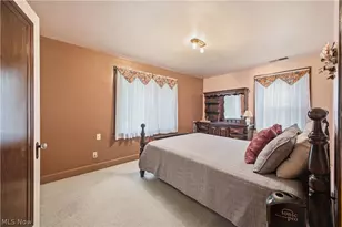 24 Overlook Blvd, Struthers, OH 44471 - Photo 19