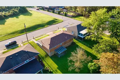 605 Titus St Extension, Weirton, WV 26062 - Photo 15
