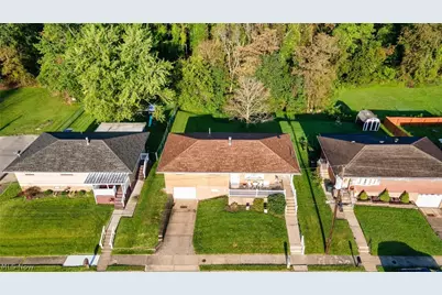 605 Titus St Extension, Weirton, WV 26062 - Photo 13