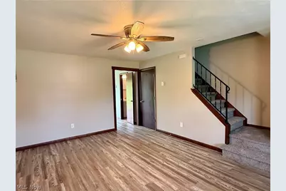 124 Creekfield Court, Elyria, OH 44035 - Photo 5