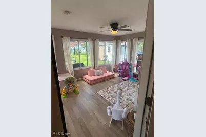 330 Cynthia Drive, Chardon, OH 44024 - Photo 13