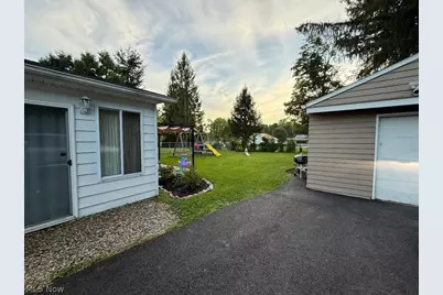 330 Cynthia Drive, Chardon, OH 44024 - Photo 5