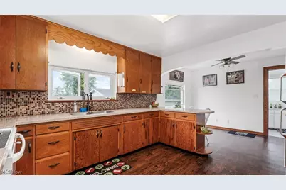 915 Wabash Avenue, Zanesville, OH 43701 - Photo 11
