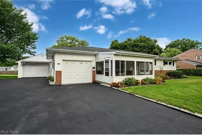 1325 Delverne Avenue SW, Canton, OH 44710 - Photo 5