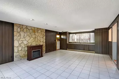 1170 Auburn Avenue, Barberton, OH 44203 - Photo 9