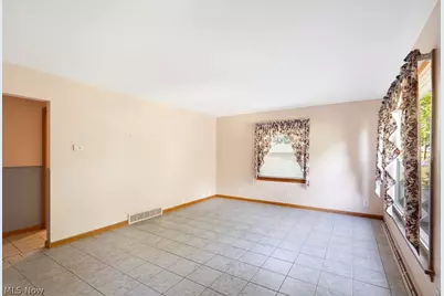 1170 Auburn Avenue, Barberton, OH 44203 - Photo 15