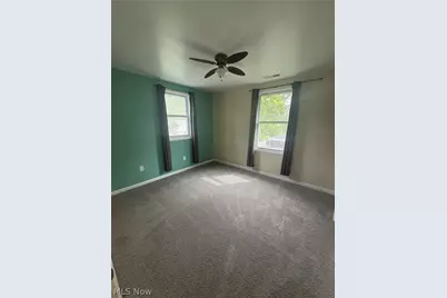 652 Alameda Avenue, Sheffield Lake, OH 44054 - Photo 13