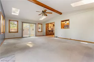 2263 Dewport Dr, Akron, OH 44312 - Photo 5