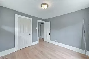 1013 Celina Ave, Akron, OH 44307 - Photo 21
