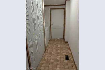 13683 E Pike Road, Cambridge, OH 43725 - Photo 21