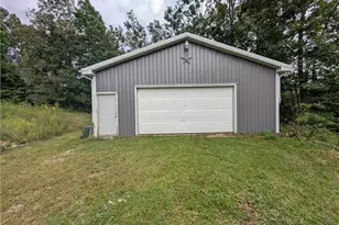 13683 E Pike Rd, Cambridge, OH 43725 - Photo 3
