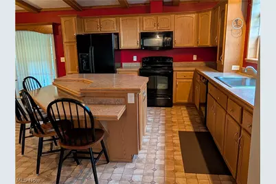 13683 E Pike Road, Cambridge, OH 43725 - Photo 11