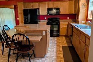 13683 E Pike Rd, Cambridge, OH 43725 - Photo 11