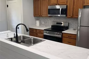 1273 Pondview Ave, Akron, OH 44305 - Photo 5