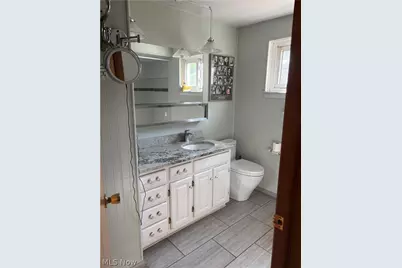 19202 Davinwood Drive, Loveland, OH 44135 - Photo 13