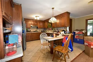 714 Sunset Dr, Lisbon, OH 44432 - Photo 9