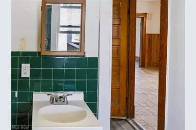 10001 Stoughton Avenue, Loveland, OH 44104 - Photo 15