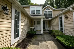 2942 Heatherwood Ct, Stow, OH 44224 - Photo 3